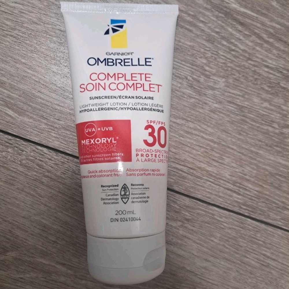 Brand New Garnier Ombrelle Complete SPF 30 Sunscreen